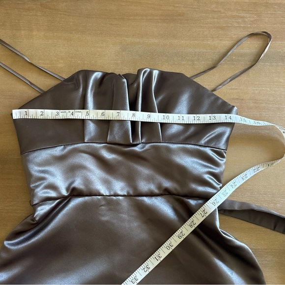 BCBGMazAzria Green Gray Strapless Satin Pleat Tie Waist Fitted Dress, Size 0 - Picture 7 of 8